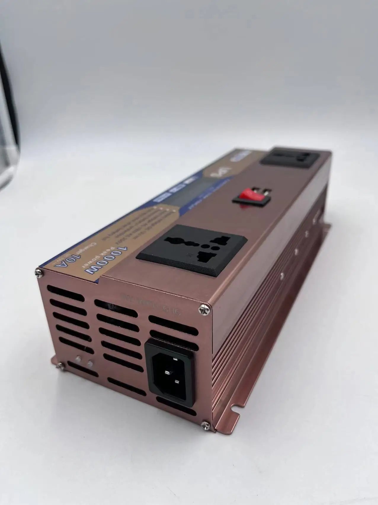 Convertisseur UPS, onduleur 2000W, fonction chargeur de batterie 12V