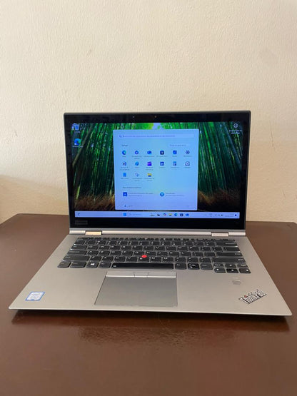 Lenovo Thinkpad X1 Yoga 8th Gen Processeur :Intel®Core™i5-8650U 4 Coeurs 8CPU